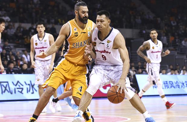 江苏队轻取福建队,易建联刷新纪录 江苏队轻取福建队,易建联刷新纪录