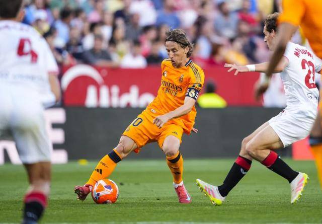 塞维利亚横扫切尔西,莫德里奇带队取胜 塞维利亚横扫切尔西,莫德里奇带队取胜