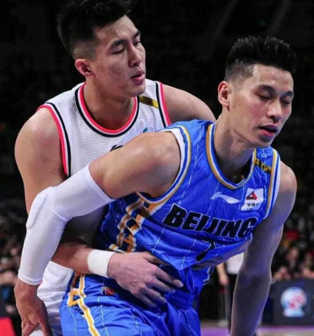 上海队力克天津队，郭艾伦关键制胜