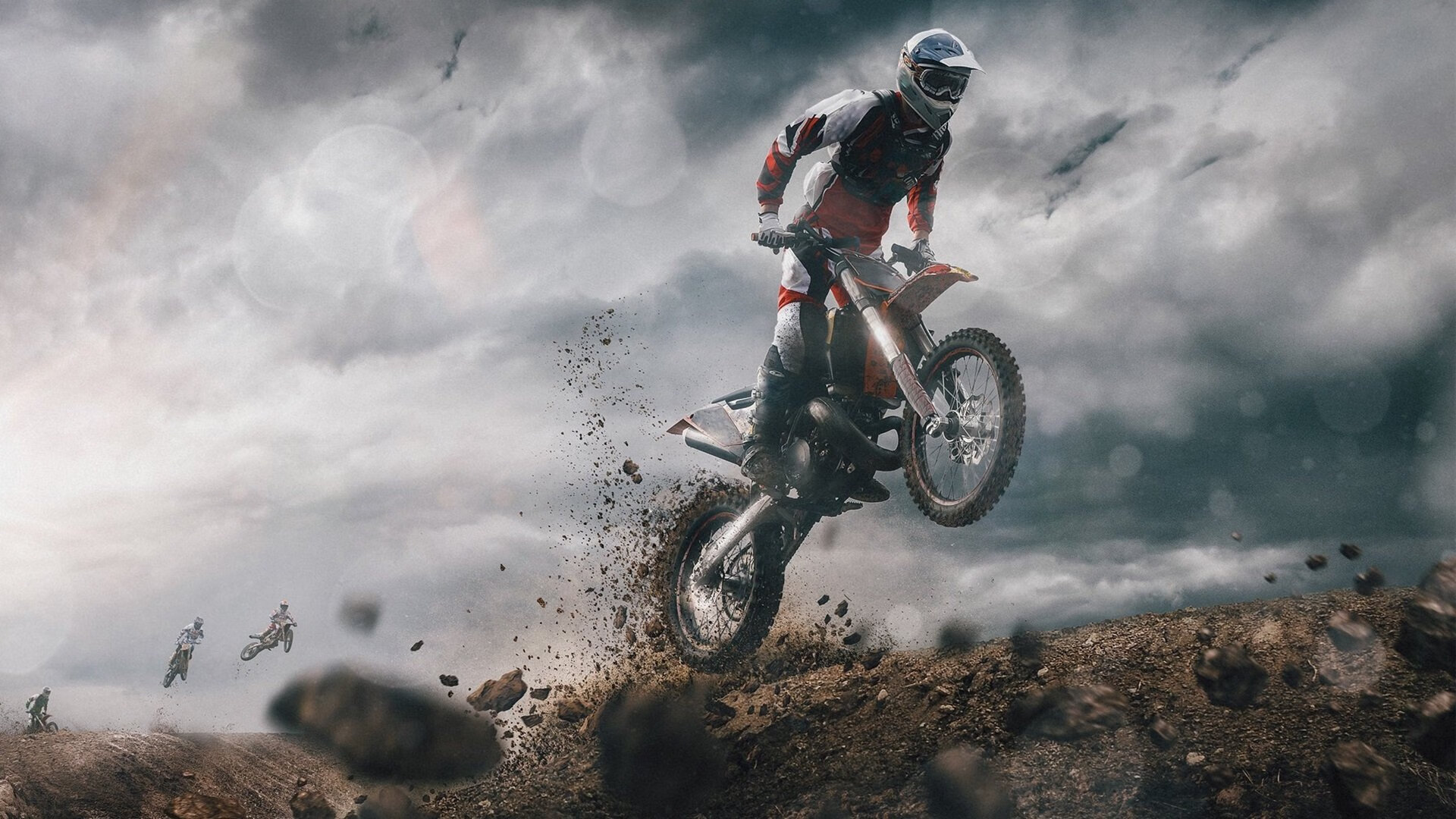 蒙扎绝地反击!法拉利力克阿斯顿马丁,维斯塔潘一肩扛起全队荣耀