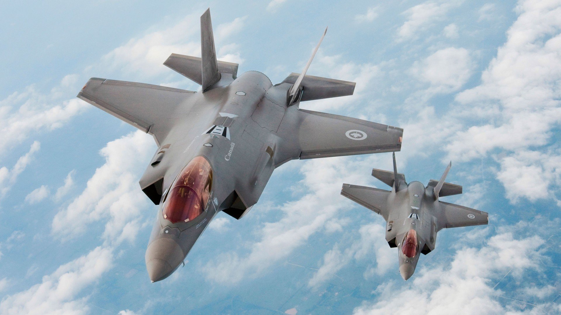 钢铁防线化身尖刀,阿坎吉90分钟神剧本绝杀波兰