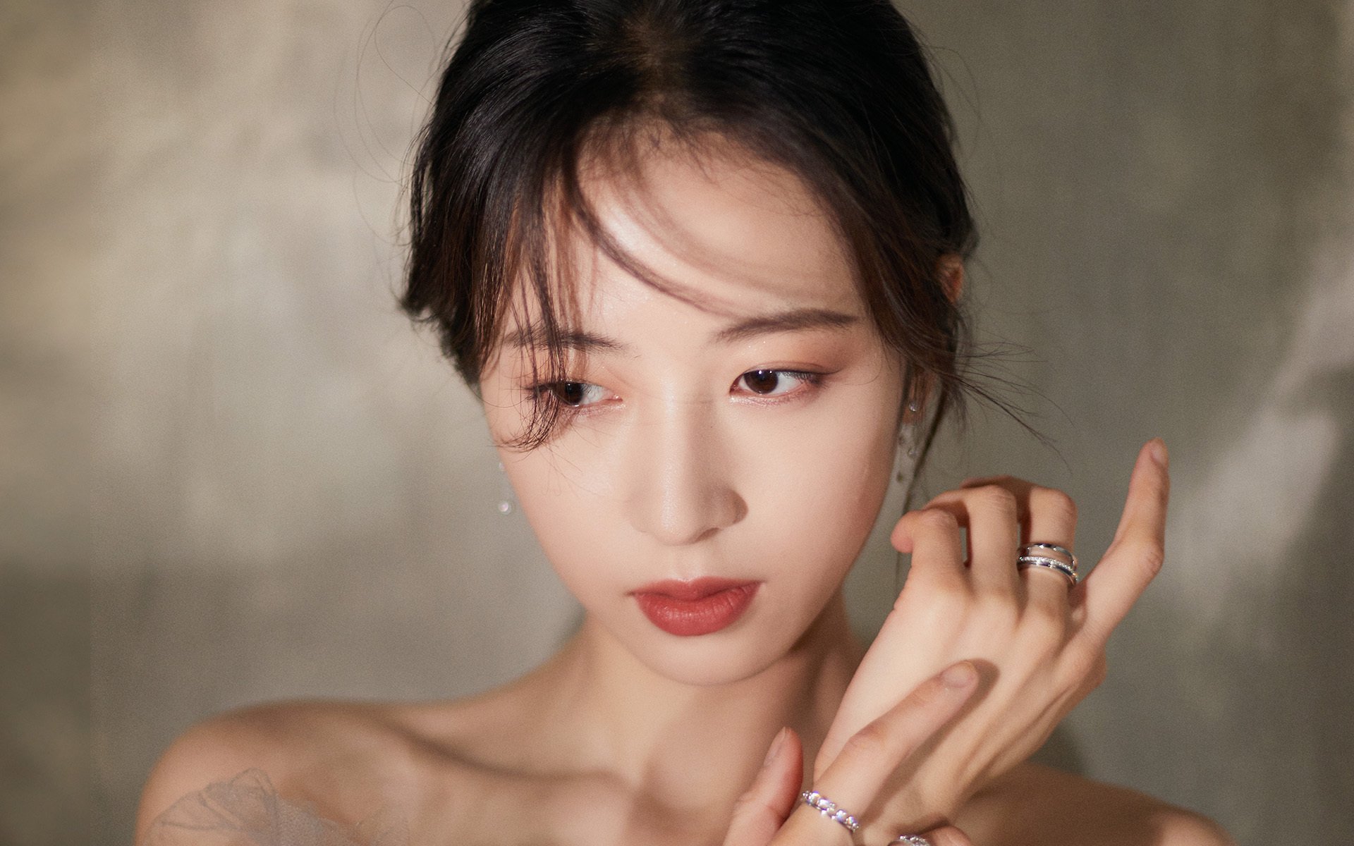 凯恩神级定位球导演逆转，加纳新军客场粉碎皇家社会